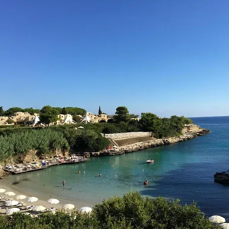 奥特朗托乐查勒海滩度假酒店 度假村 3*