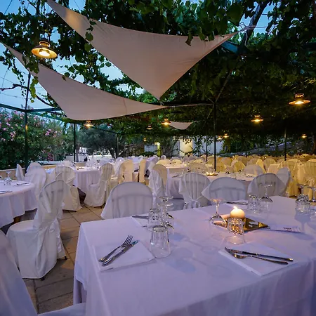 奥特朗托乐查勒海滩度假酒店 奥特朗托